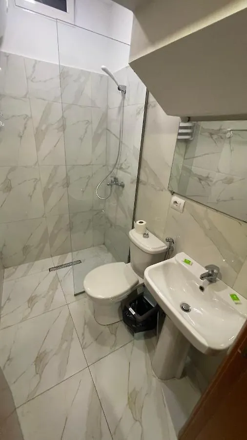 Kamu'S Villa With Terrace Tirana Aparthotel